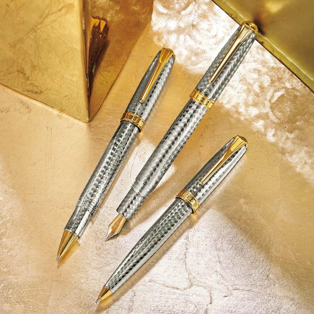 Levenger Levenger Pens|True Writers*True Writer Two-Tone Herringbone Anniversary Fountain Pen